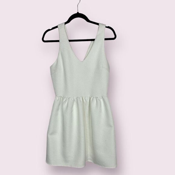Everly Dresses & Skirts - EVERLY Laura A-line Dress Medium Textured White